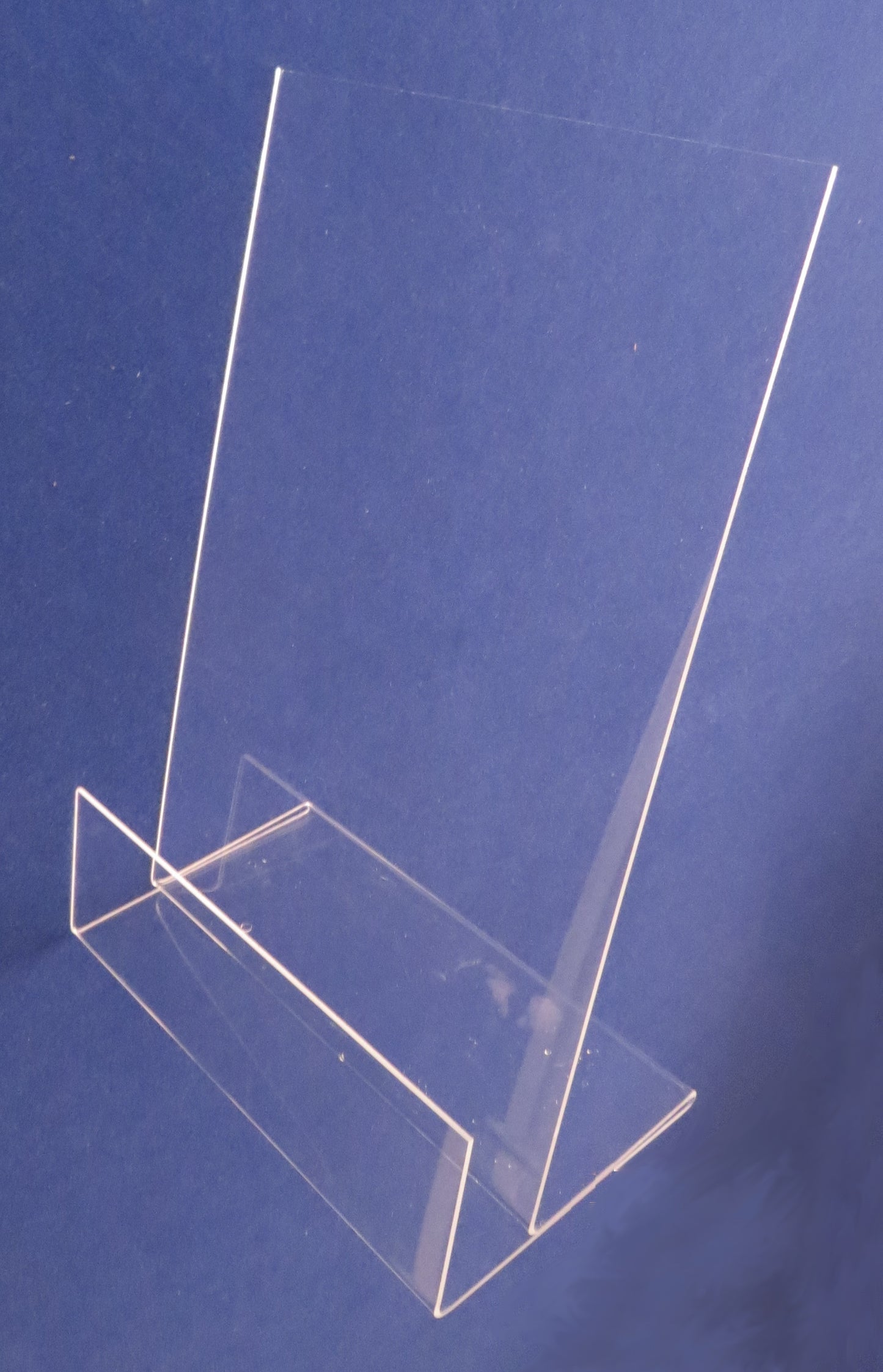 Plakátový stojan na letáky (A4) PMMA 2 mm
